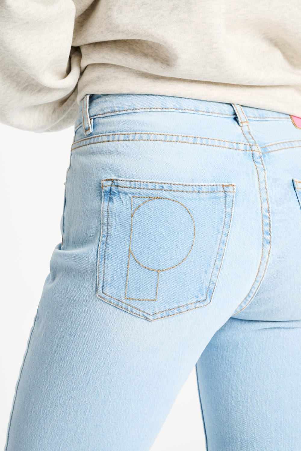 JEANS - Tapered Light Blue - Image 6