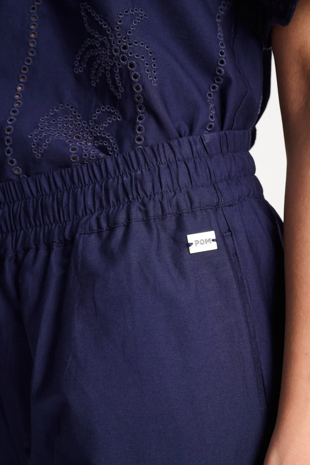 BROEK - Broderie Anglaise Night Blue - Image 6